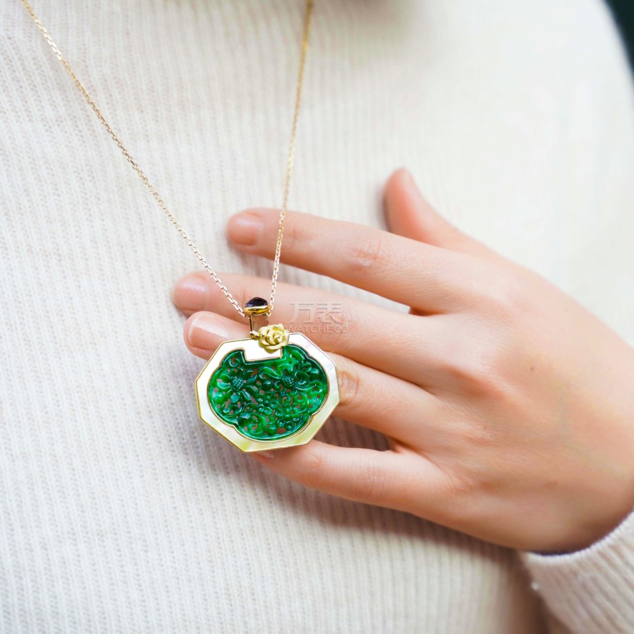 Ruyi Bao Jing • Jinxiu (big)>G18K Jade Necklace P11202261