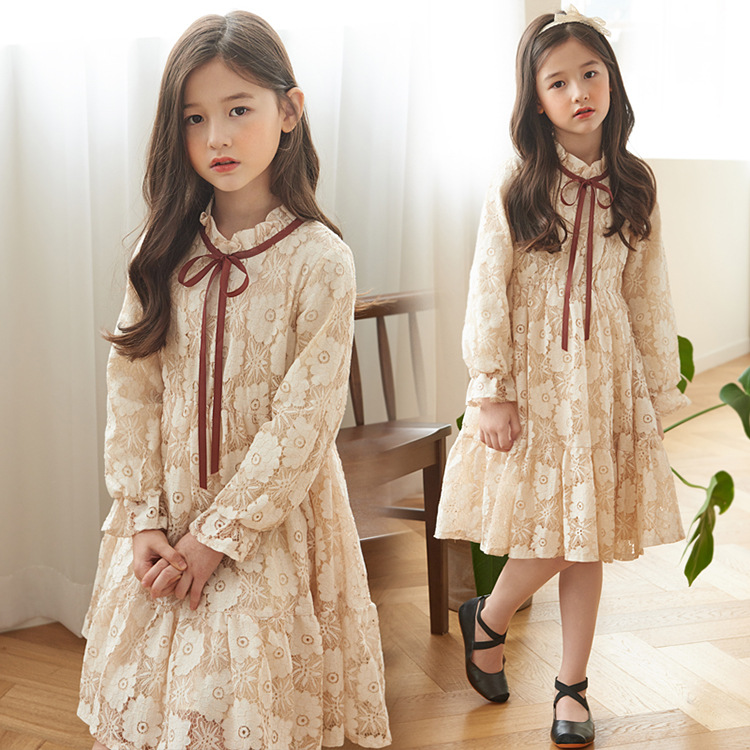 Girls autumn dress 2024 big children autumn western girl high-grade lace princess skirt a generation of hair